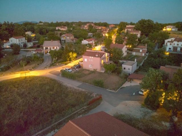 Апартаменты Middle Istra Пазин Экстерьер фото